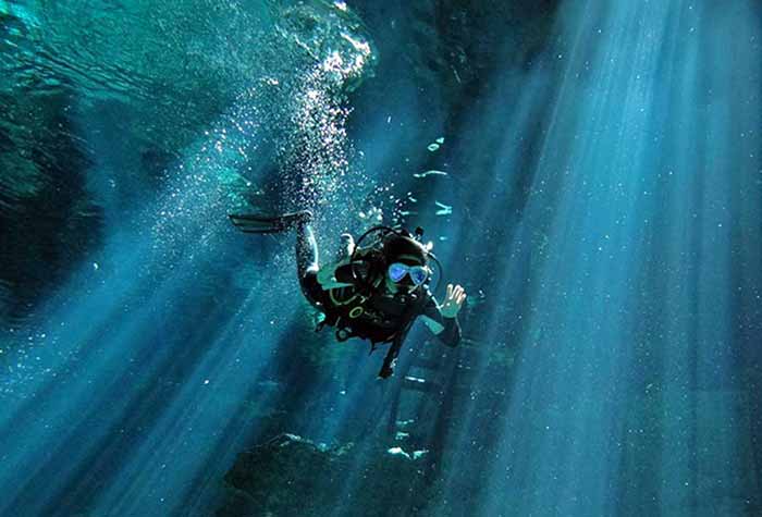 What is a cenote - a great place for Scuba Diving