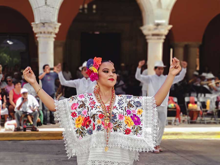 Things to do in Merida - Folk Dancer