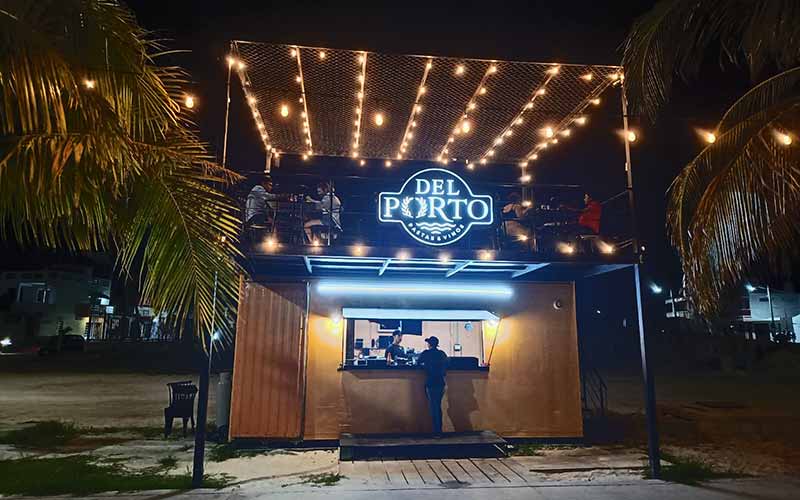 Progreso beach at night - having a beer upstairs