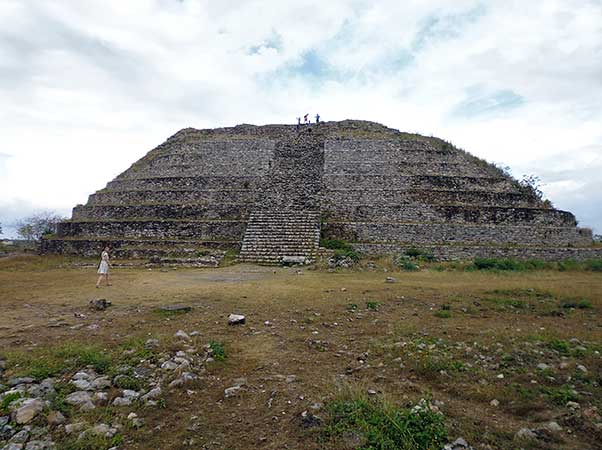 Kincih Kak Moo - Yucatan Ruins at Izamal