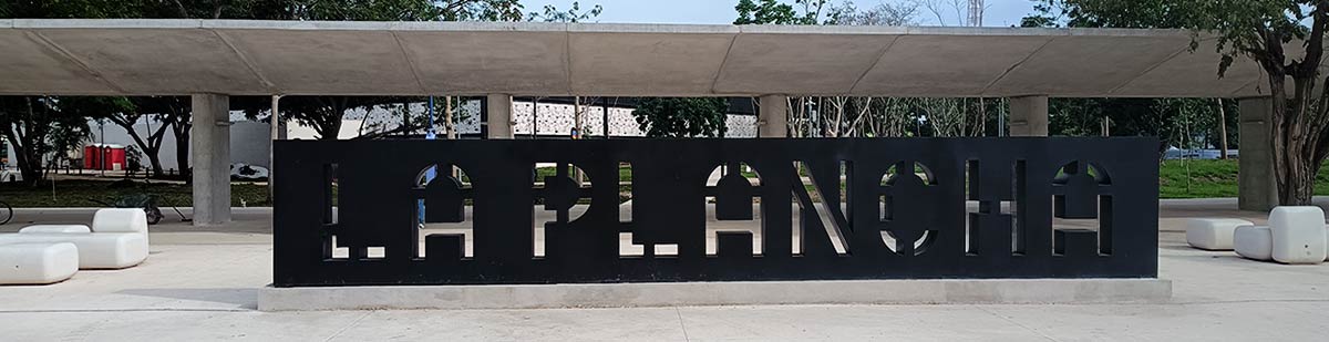 La Plancha sign at the entrance